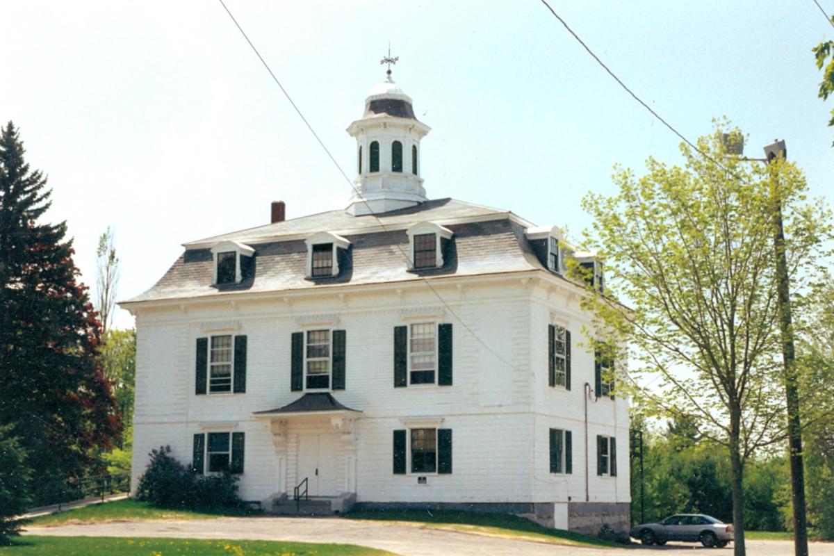 Common 13, Town Hall, 1993 E